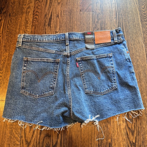 LEVI’S Ribcage High Rise Denim Shorts - Picture 5 of 8